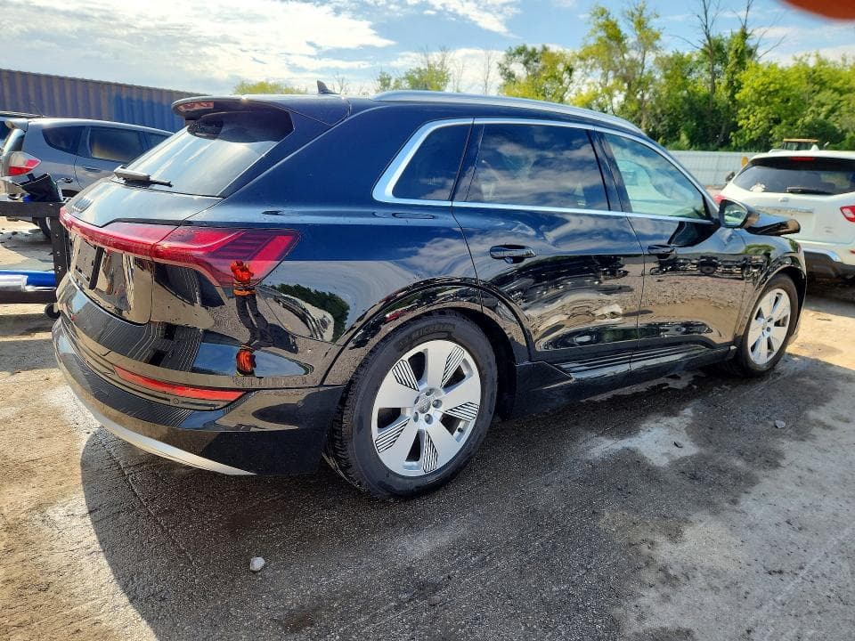 2019 AUDI E-TRON PREMIUM PLUS 3
