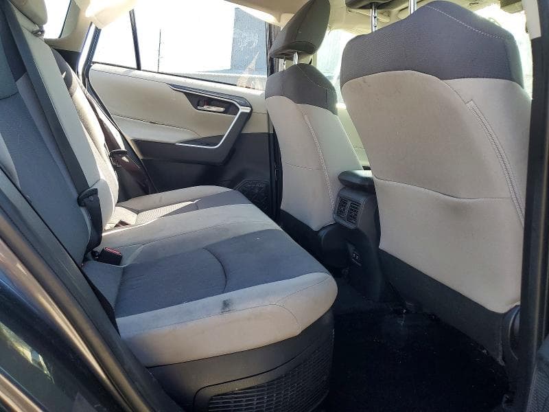 2019 TOYOTA RAV4 HYBRID XLE 11