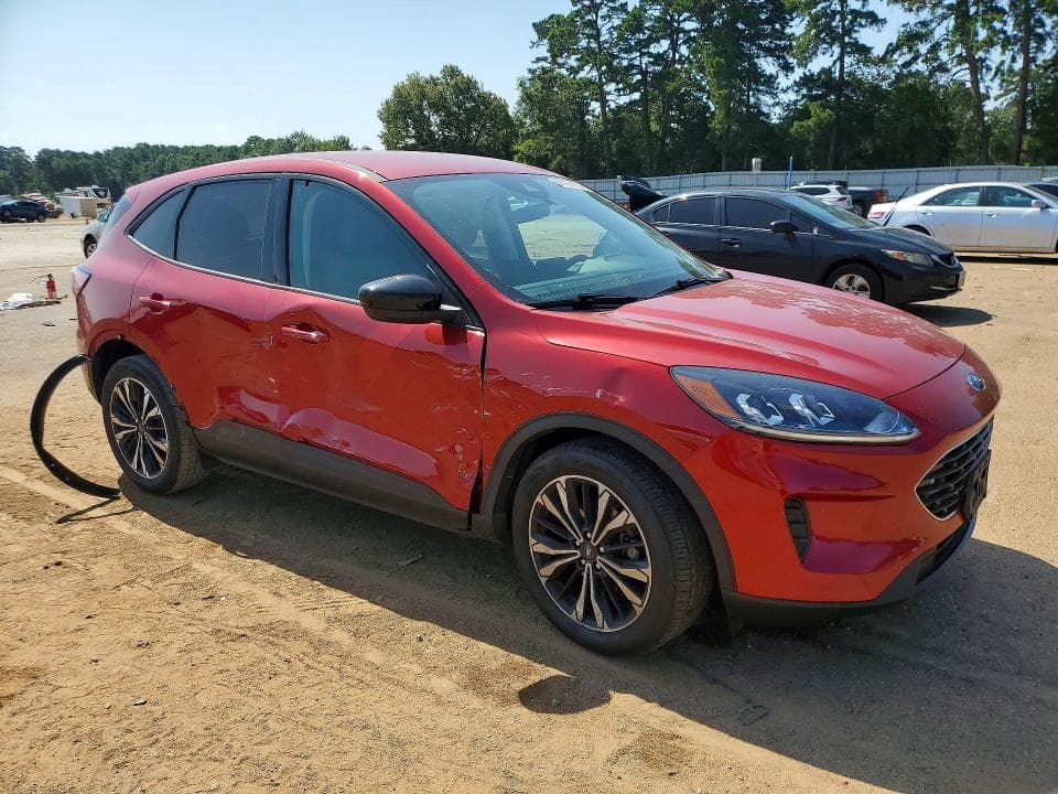 2022 FORD ESCAPE SE 4