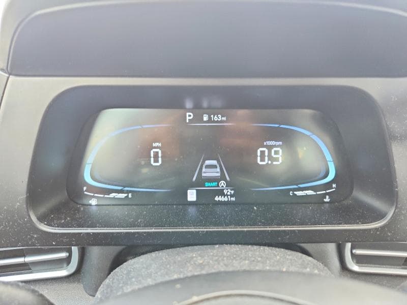 2024 HYUNDAI ELANTRA SE 9