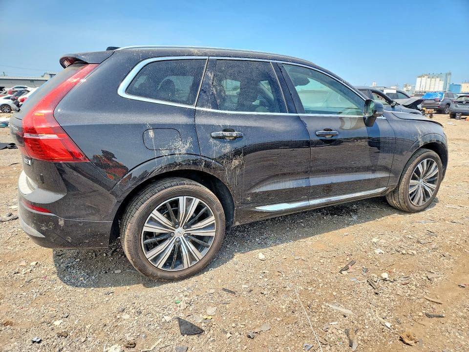 2023 VOLVO XC60 PLUS 3