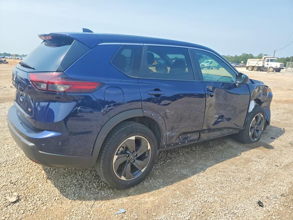 2024 NISSAN ROGUE SV 3