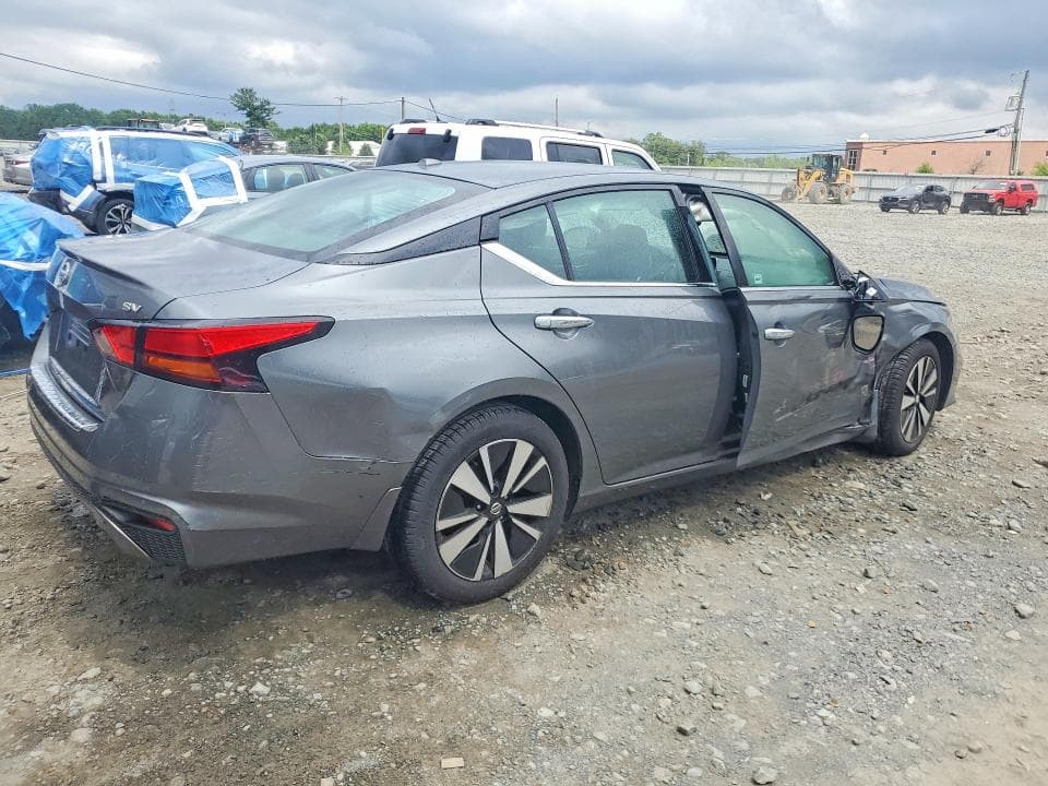 2019 NISSAN ALTIMA SV 3