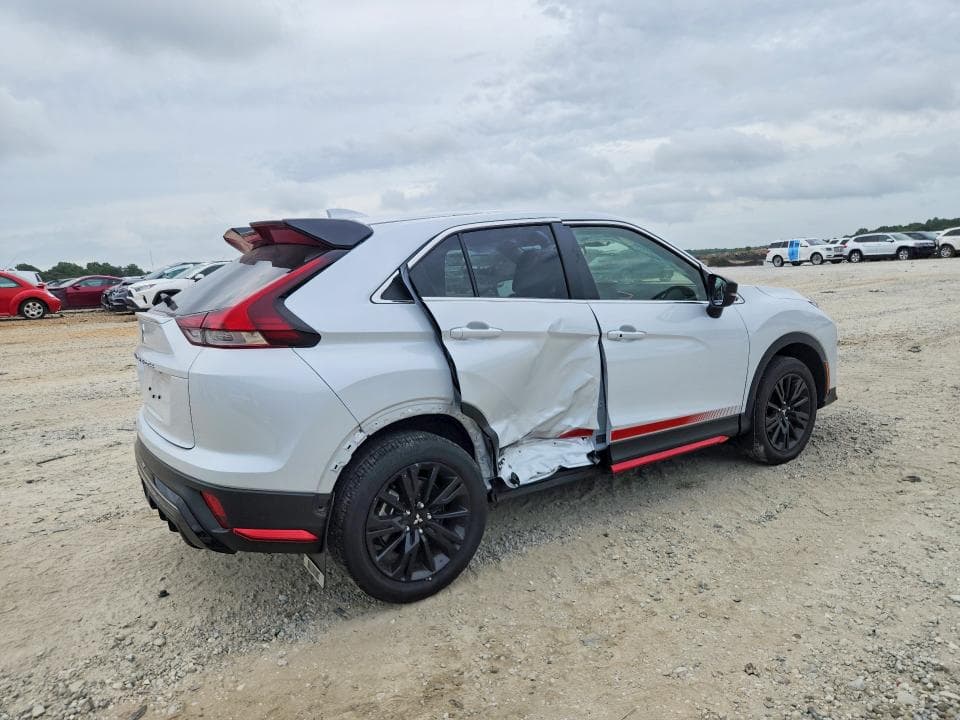 2024 MITSUBISHI ECLIPSE CROSS LE 3