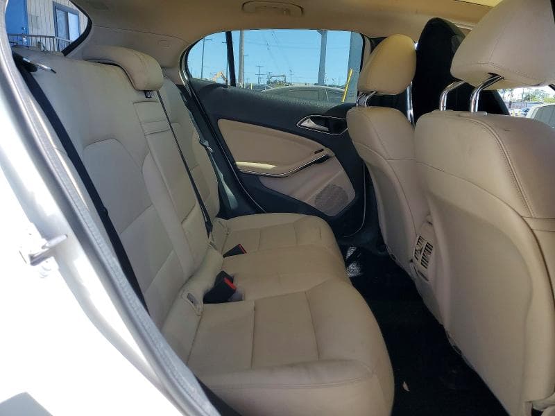 2020 MERCEDES-BENZ GLA 250 11