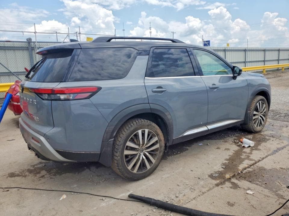 2023 NISSAN PATHFINDER PLATINUM 3