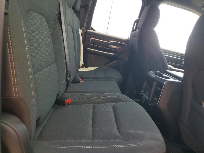 2025 RAM 1500 BIG HORN 10