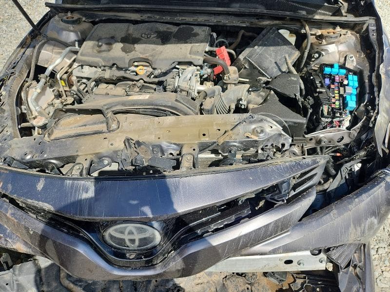 2018 TOYOTA CAMRY LE 11
