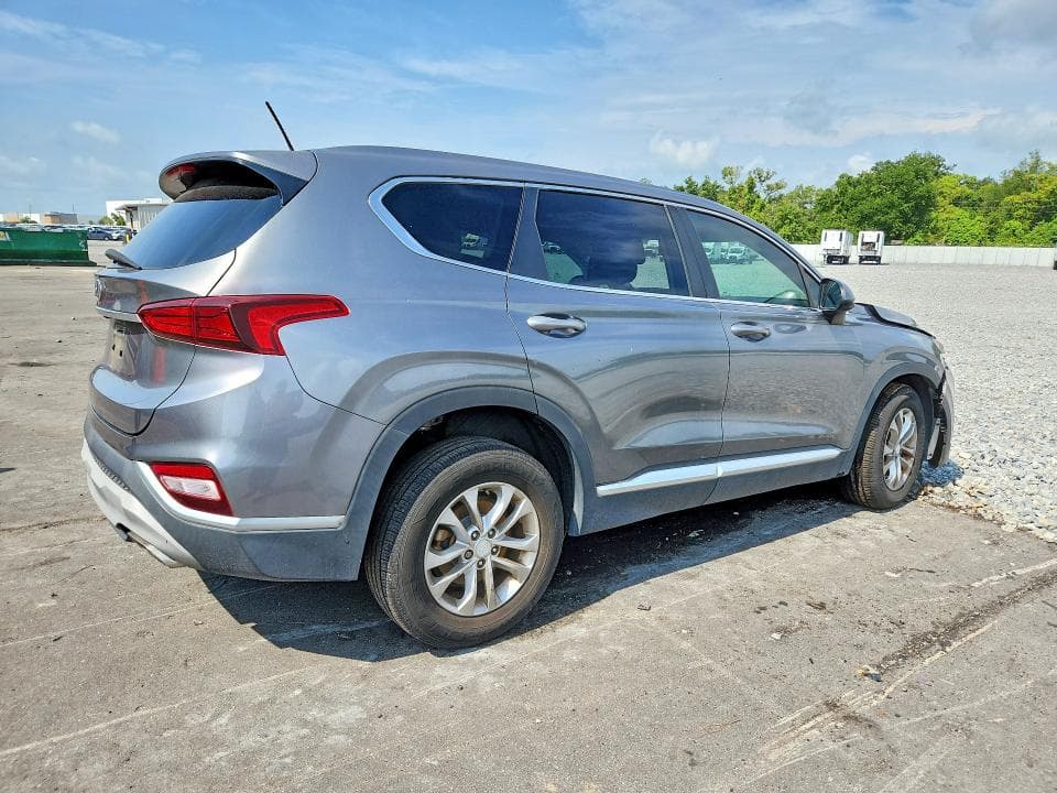 2019 HYUNDAI SANTA FE SE 3