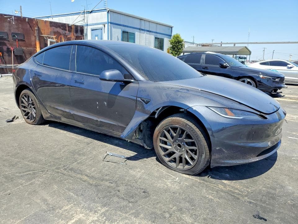 2026 TESLA MODEL 3 4