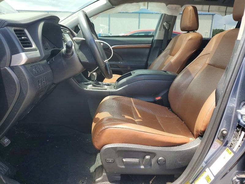 2019 TOYOTA HIGHLANDER LIMITED 7
