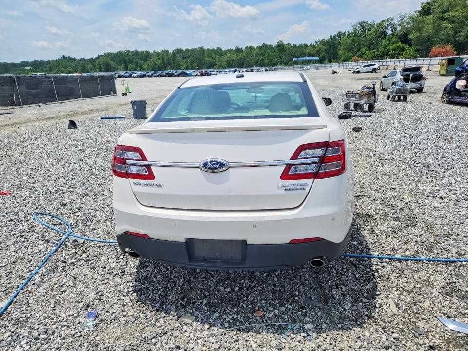 2018 FORD TAURUS LIMITED 6