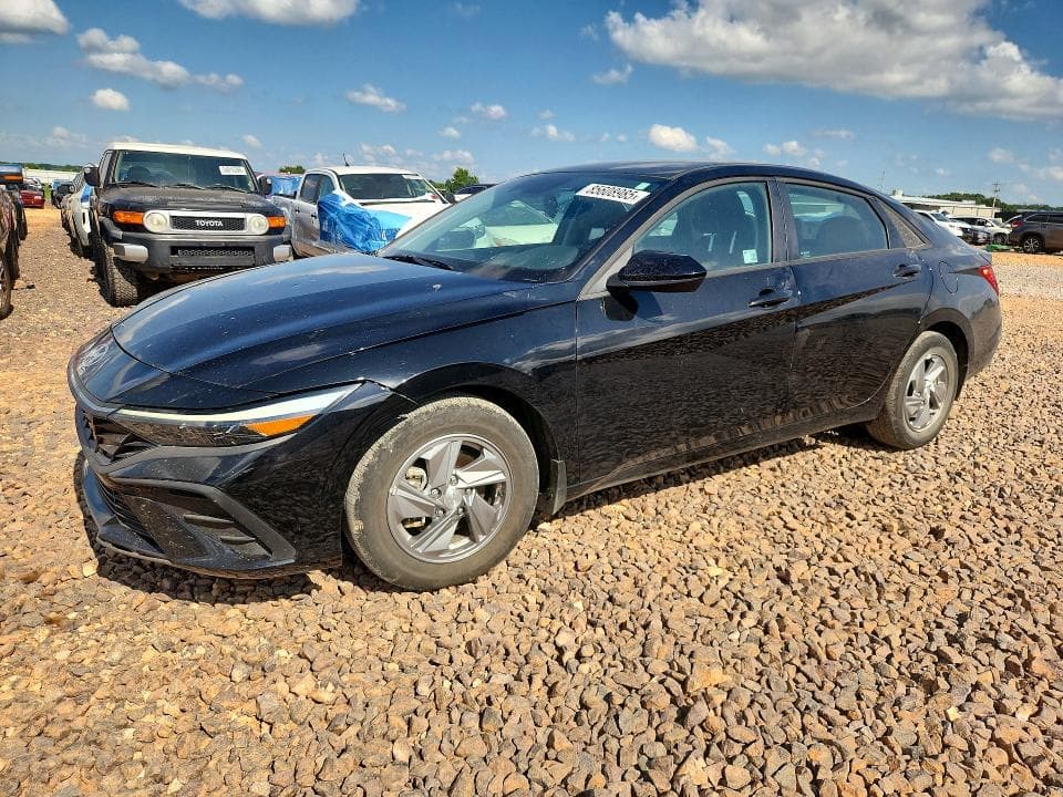 2025 HYUNDAI ELANTRA SE - 1