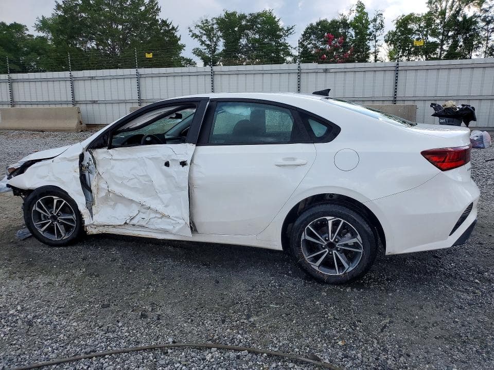 2023 KIA FORTE LXS 2