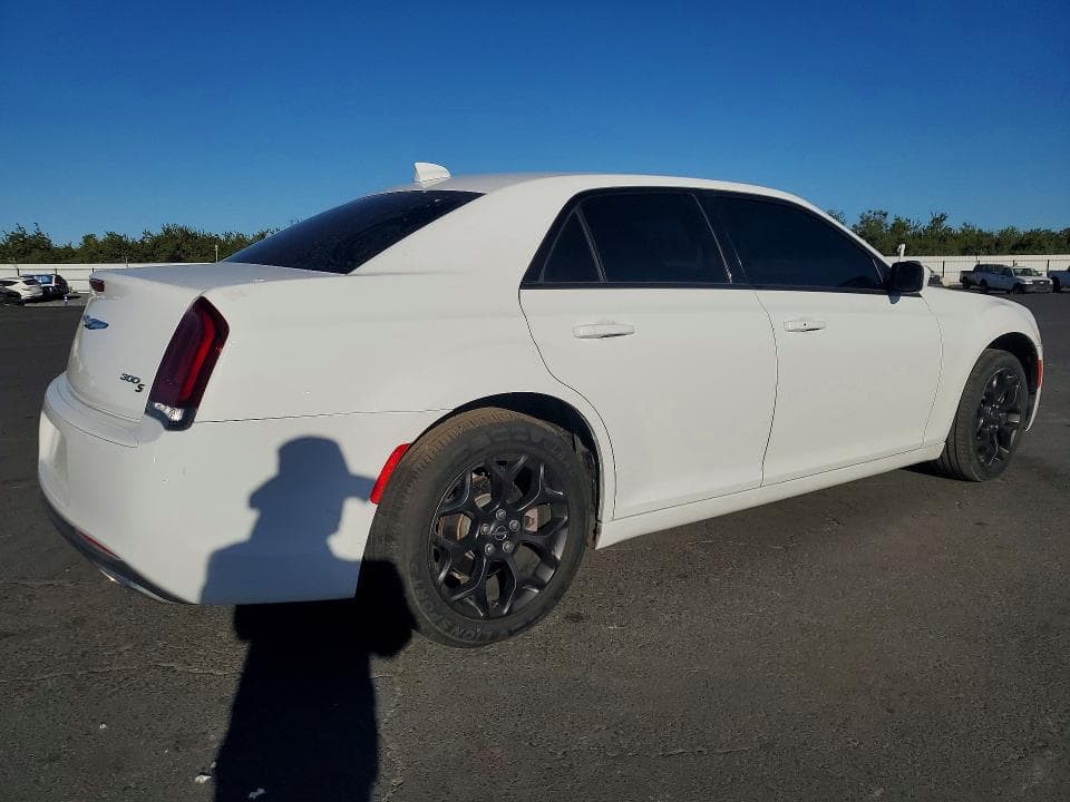 2019 CHRYSLER 300 S 3