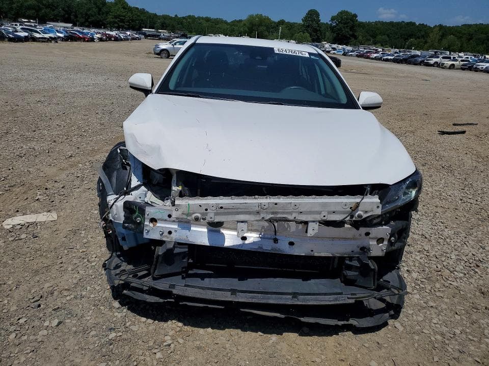 2020 TOYOTA CAMRY LE 5
