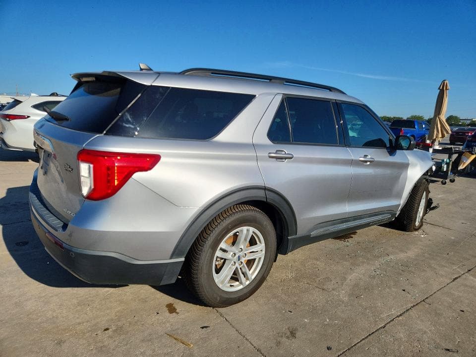 2021 FORD EXPLORER XLT 3
