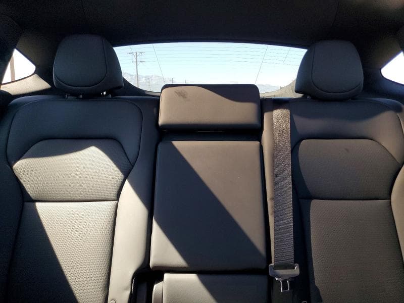 2026 TESLA MODEL Y 10