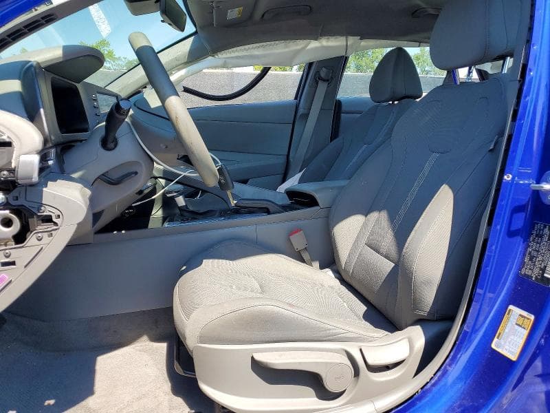 2024 HYUNDAI ELANTRA SE 7