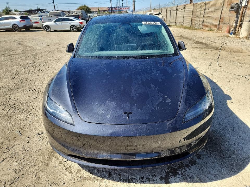 2026 TESLA MODEL 3 5