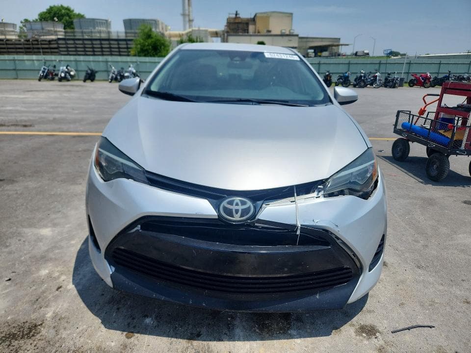 2017 TOYOTA COROLLA LE 5