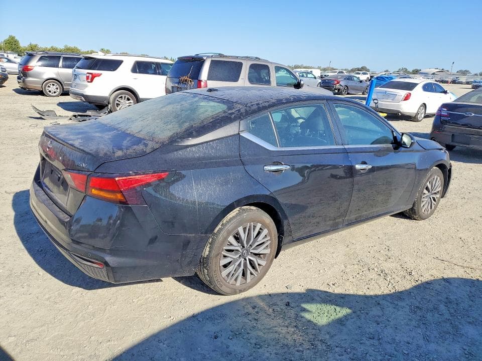 2024 NISSAN ALTIMA SV 3