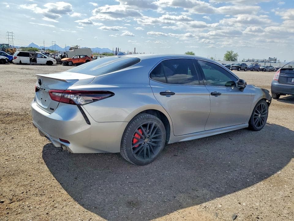 2022 TOYOTA CAMRY XSE 3