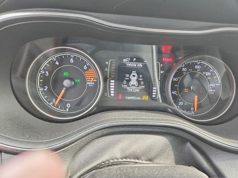 2019 JEEP CHEROKEE LATITUDE PLUS 9