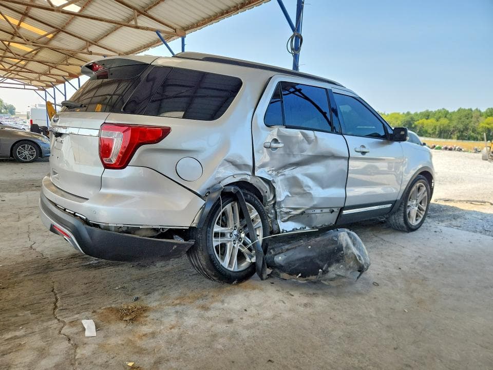2017 FORD EXPLORER XLT 3