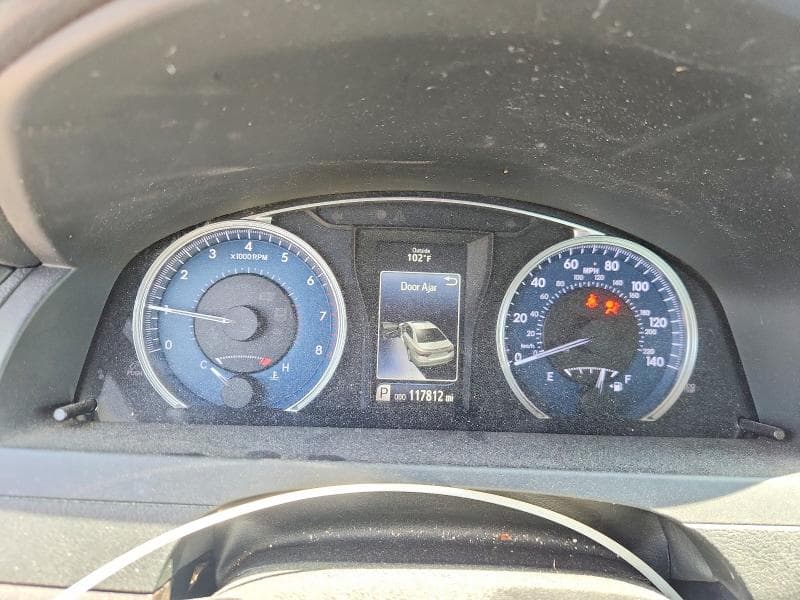 2017 TOYOTA CAMRY LE 9