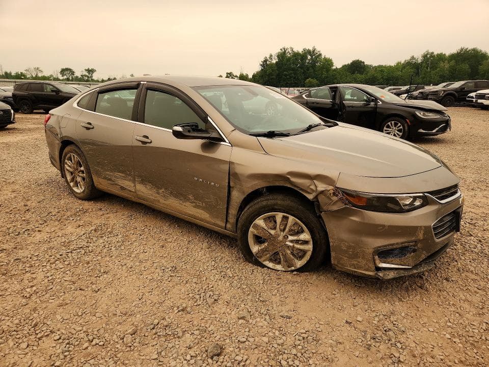2017 CHEVROLET MALIBU LT 4