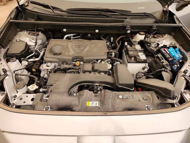 2024 TOYOTA RAV4 XLE 12