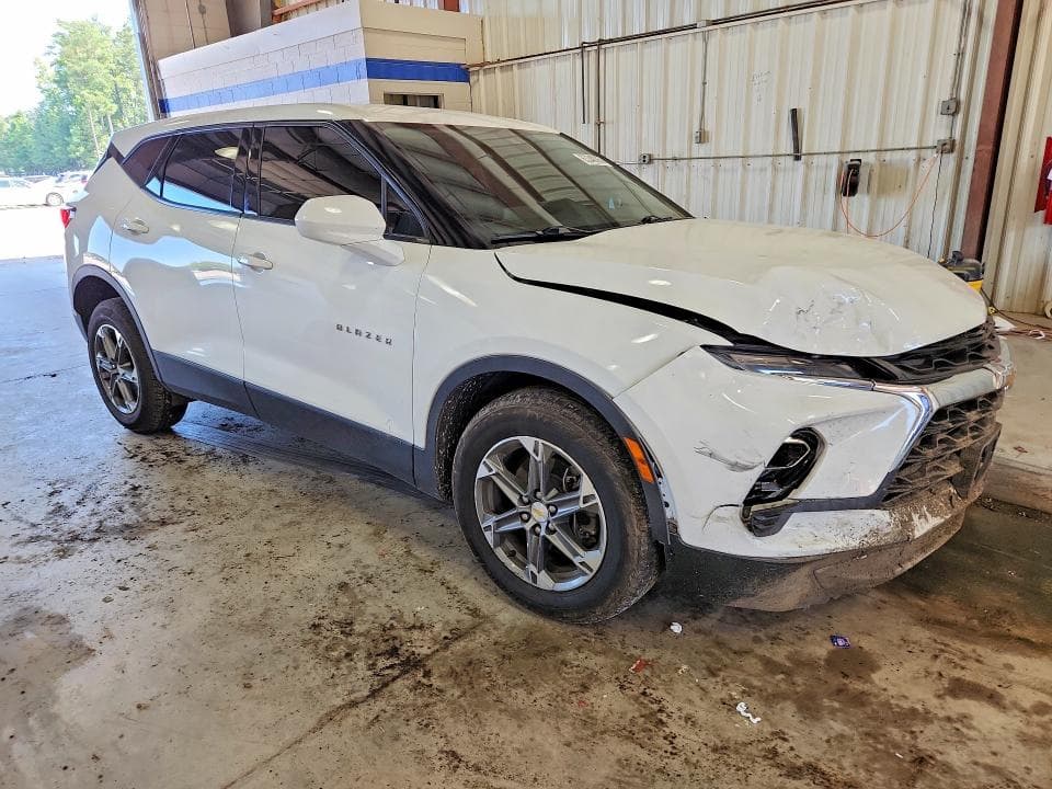 2023 CHEVROLET BLAZER 2LT 4