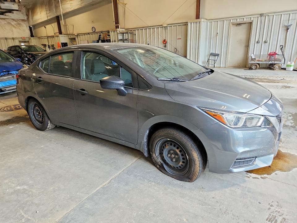 2020 NISSAN VERSA S 4