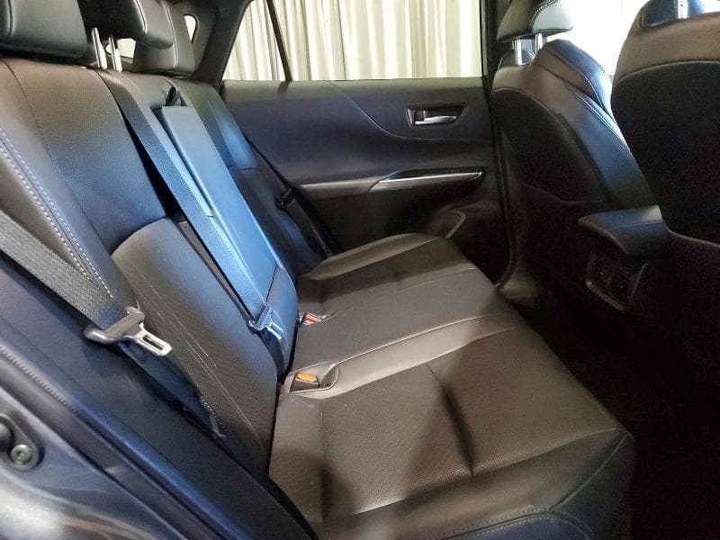 2021 TOYOTA VENZA XLE 11