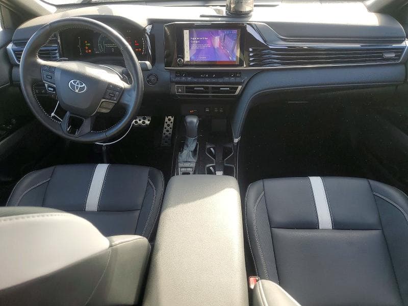 2025 TOYOTA CAMRY SE 8