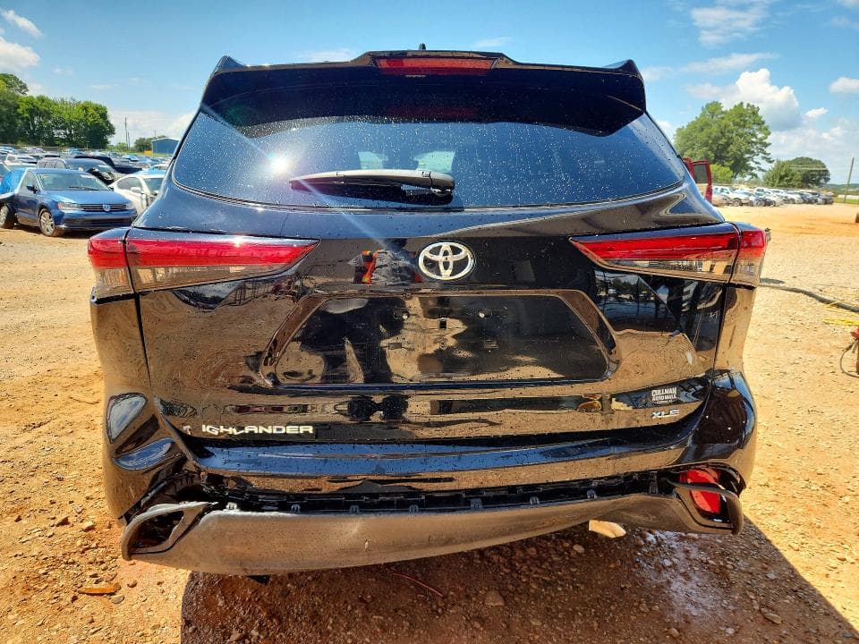2023 TOYOTA HIGHLANDER XLE 6
