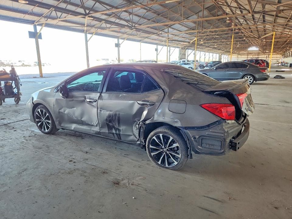 2018 TOYOTA COROLLA SE 2