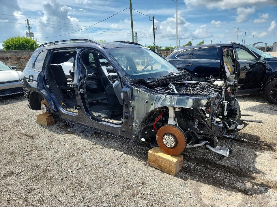 2026 BMW X7 XDRIVE40I 4