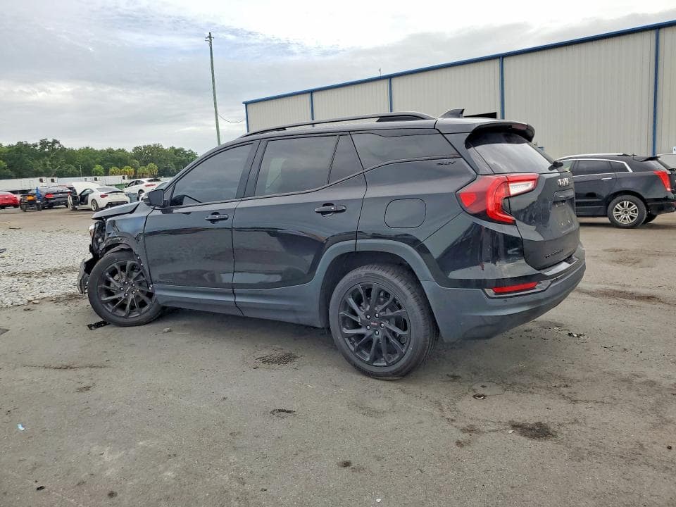 2023 GMC TERRAIN SLT 2