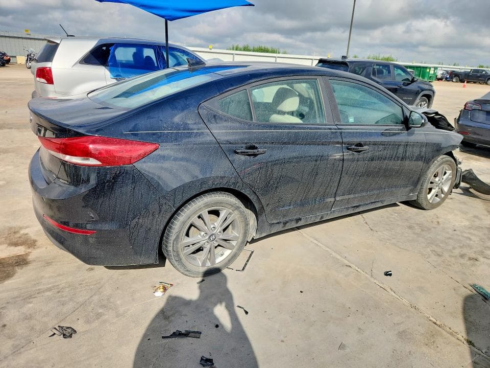 2017 HYUNDAI ELANTRA SE 3