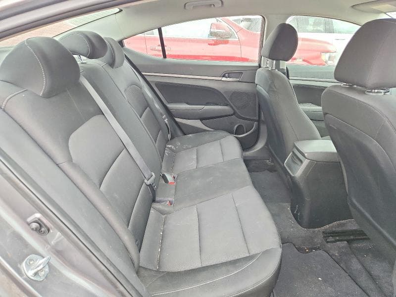 2018 HYUNDAI ELANTRA SEL 10