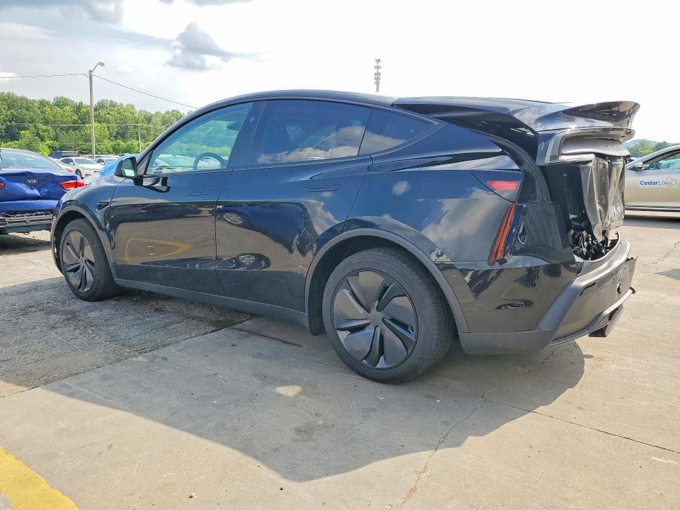 2026 TESLA MODEL Y 2