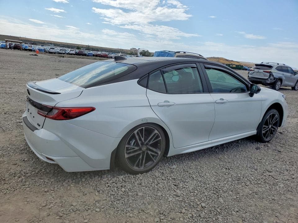 2026 TOYOTA CAMRY XSE 3