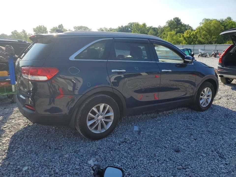 2017 KIA SORENTO LX 3