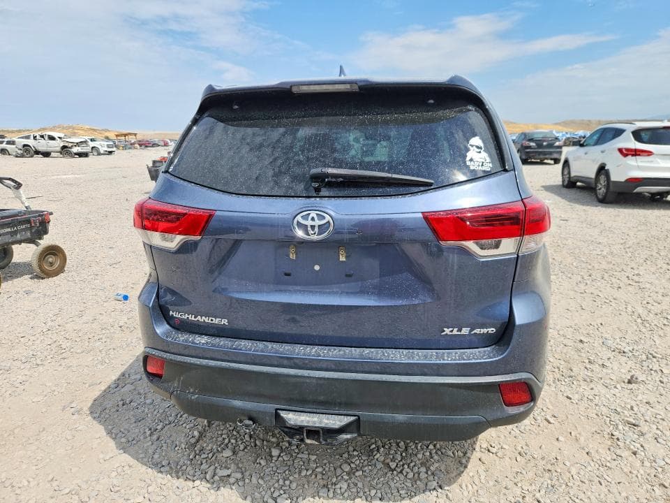 2019 TOYOTA HIGHLANDER XLE 6