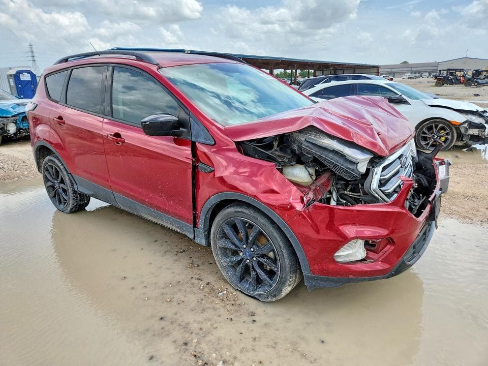 2017 FORD ESCAPE SE 4