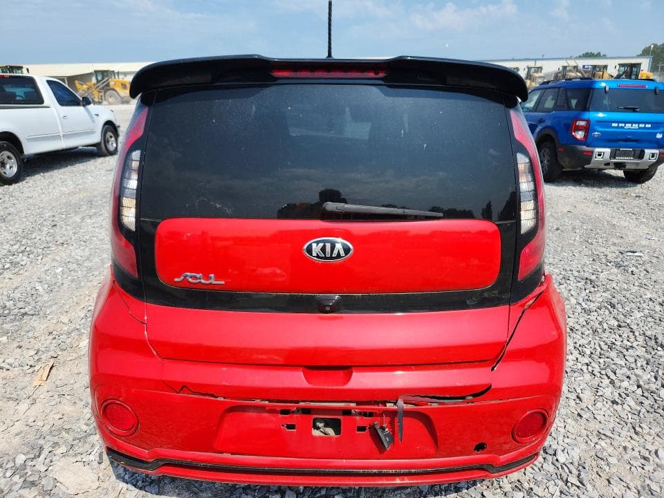 2019 KIA SOUL + 6