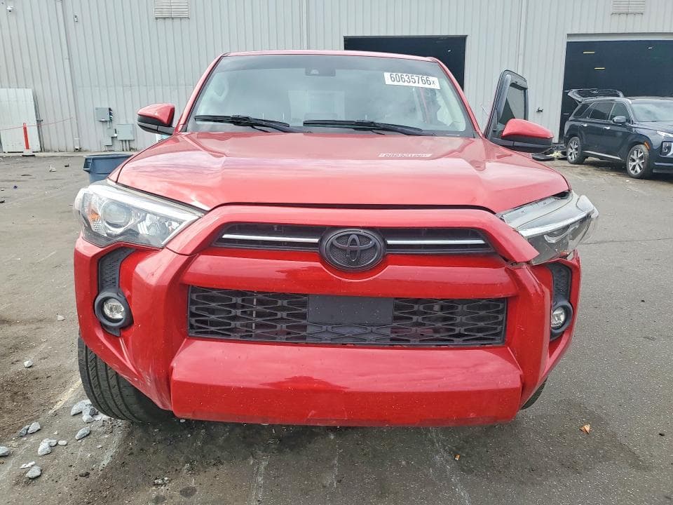 2021 TOYOTA 4RUNNER SR5 5