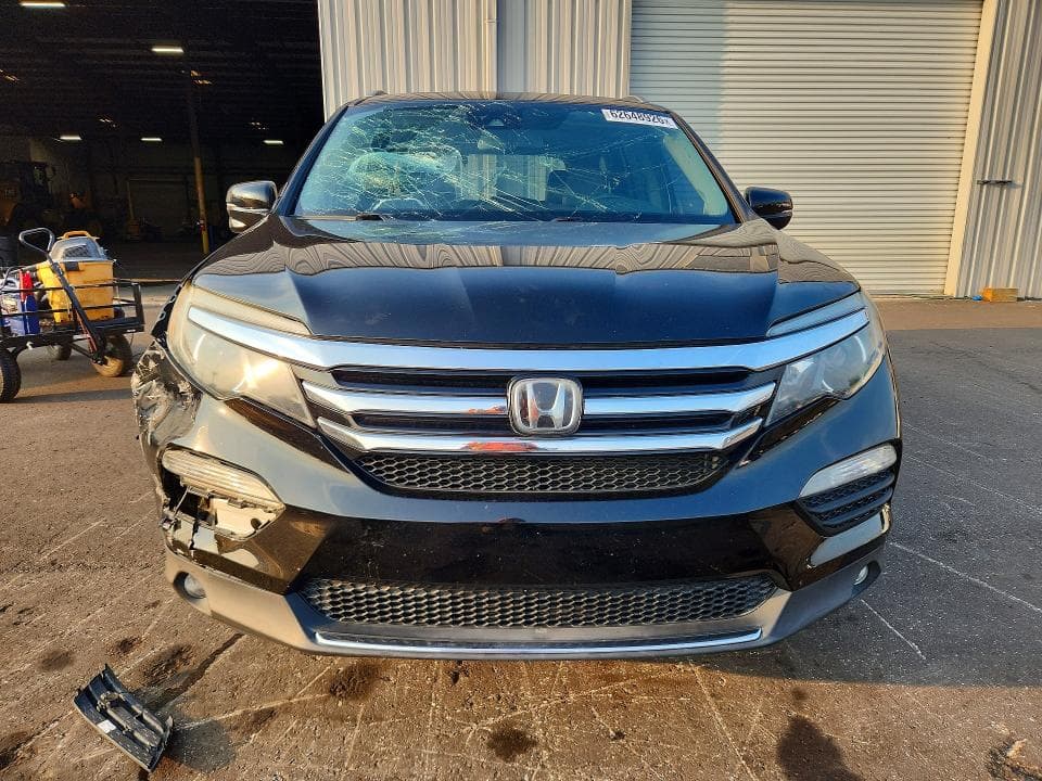 2017 HONDA PILOT TOURING 5